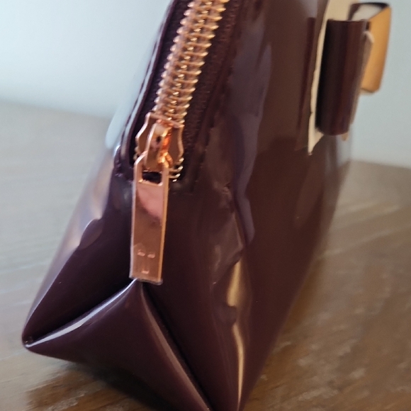 Ted Baker NWOT Purple Cosmetic Pouch with Bow - Picture 7 of 7